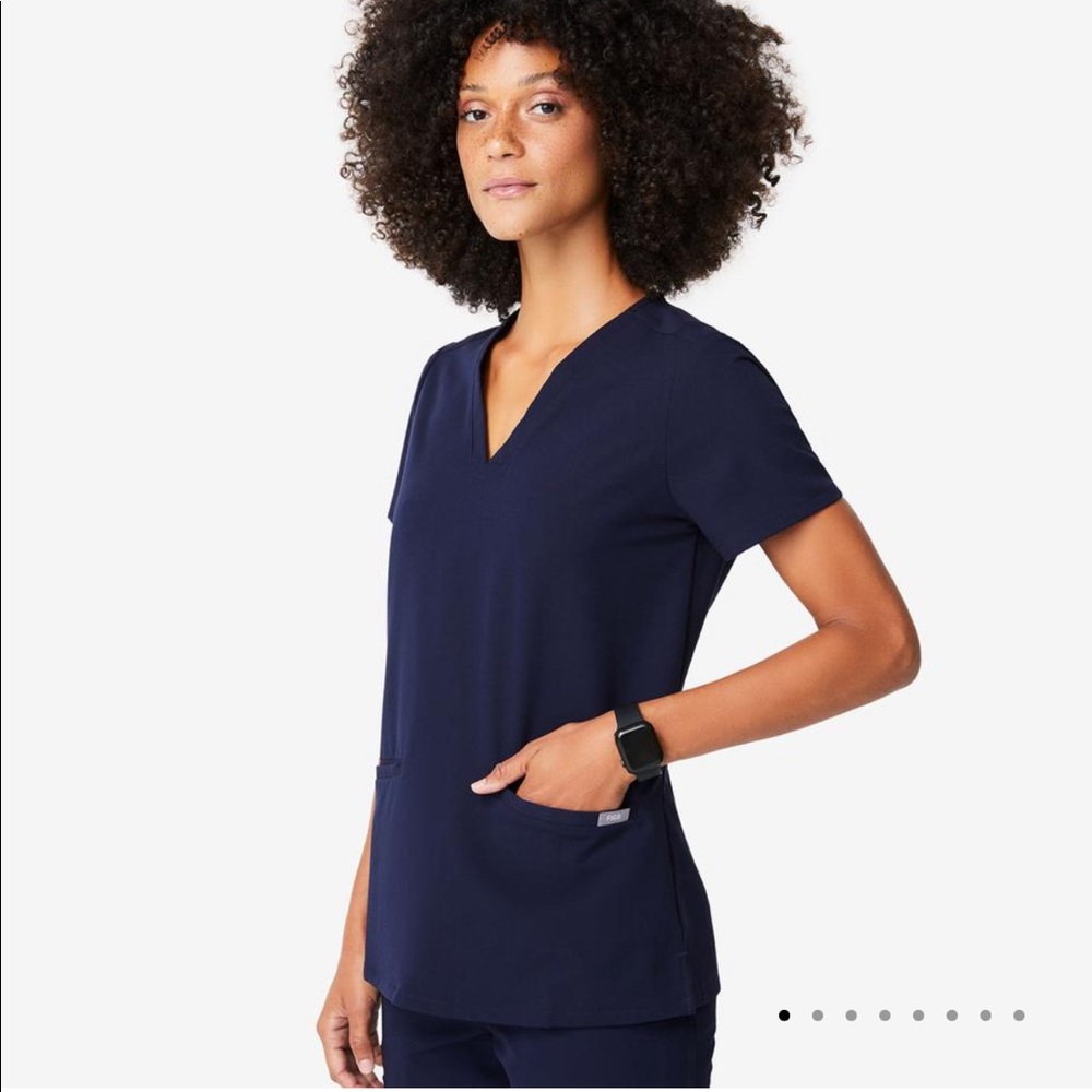 Figs Casma Three-Pocket Scrub Top